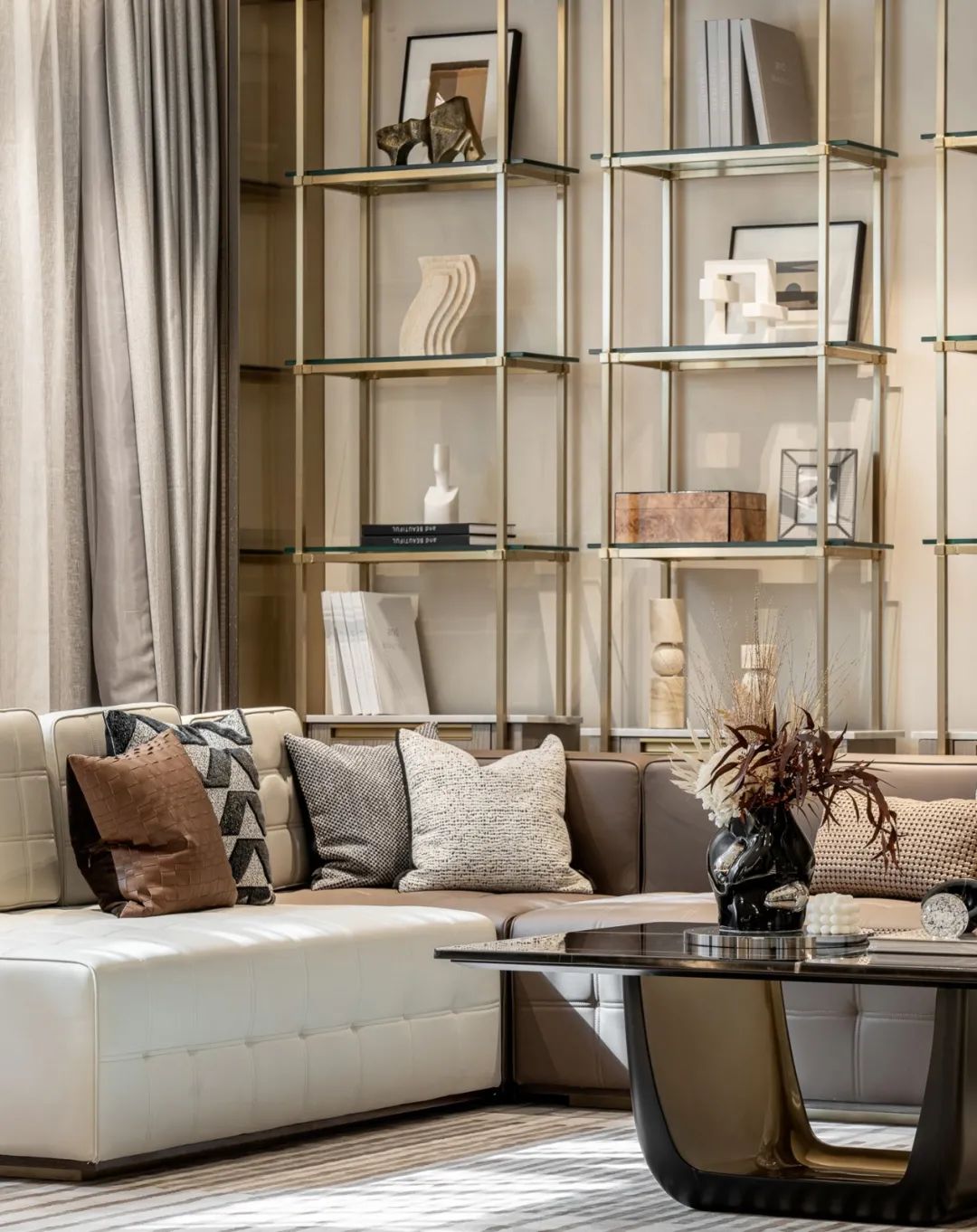 全球视野下的轻奢公寓设计丨中国上海丨HWCD 设计工作室-52