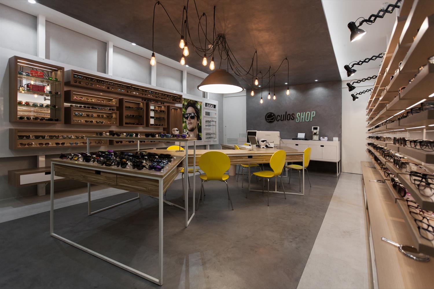 巴西圣保罗购物中心眼镜店现代设计-3