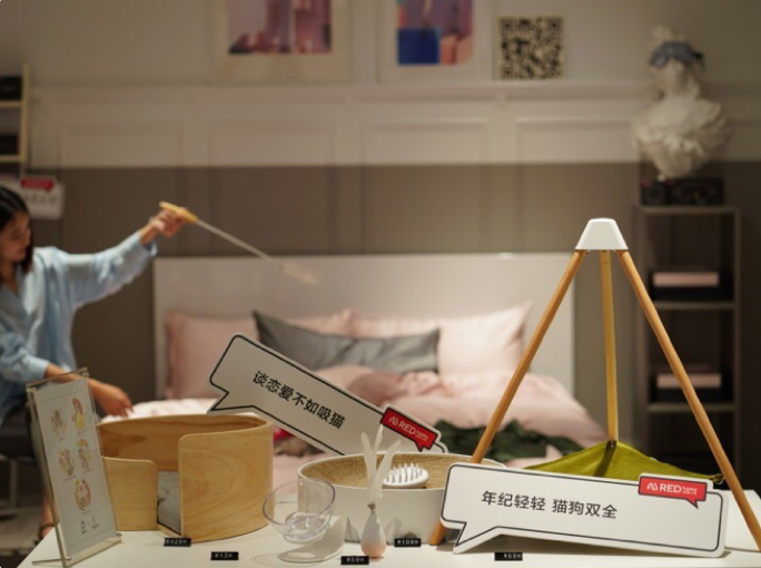 “流量收割机”，开了全球首家线下体验店-21