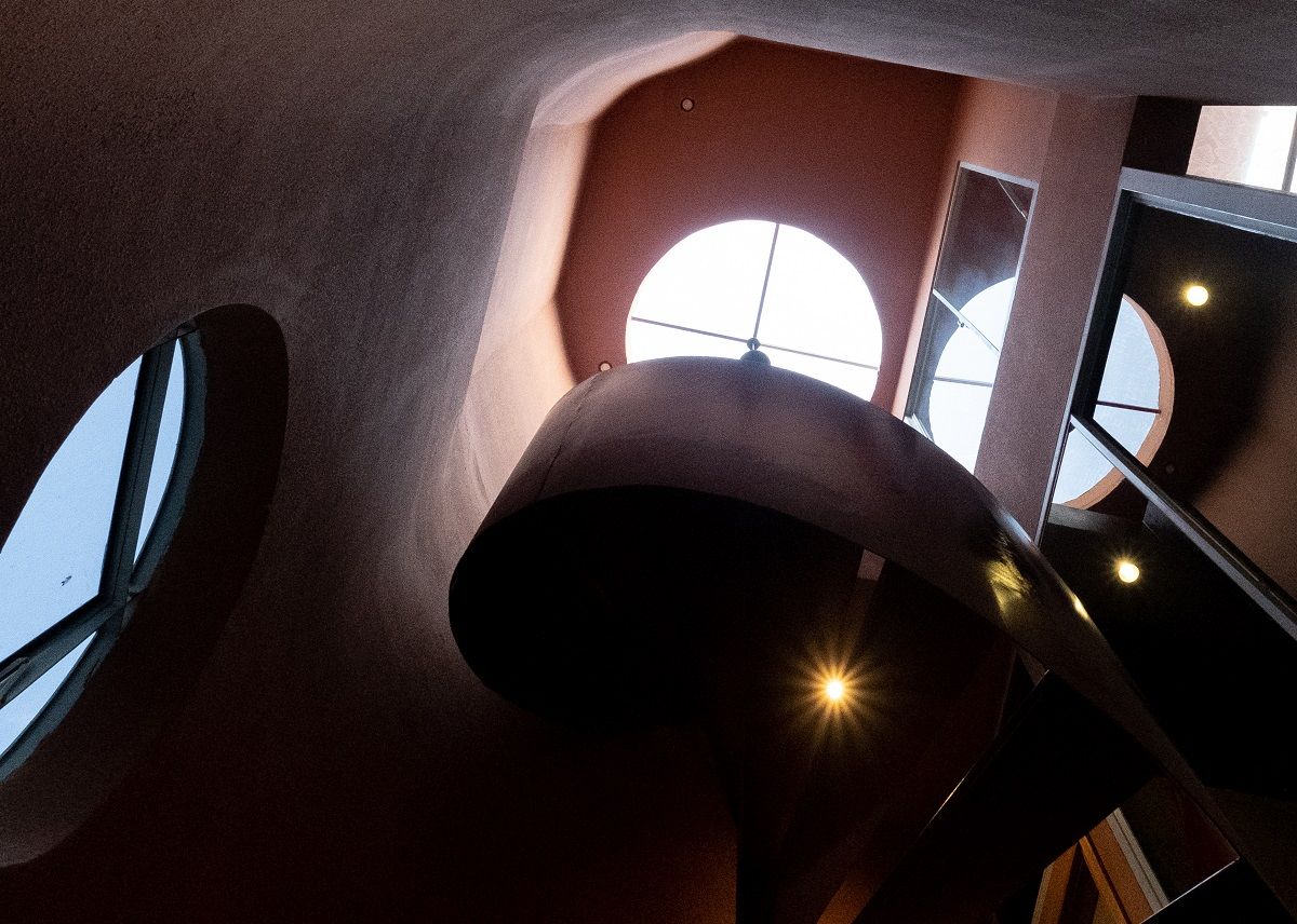 迷你公寓里的 Birmingham 咖啡馆 | 自然光与环保建材的完美融合-32