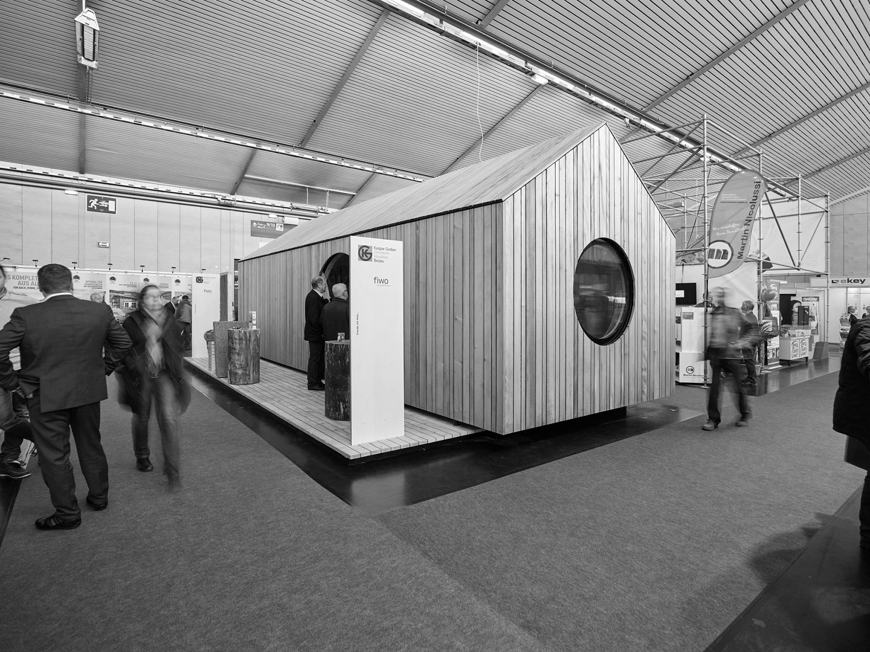 可移动的实木展厅 / IMA-23