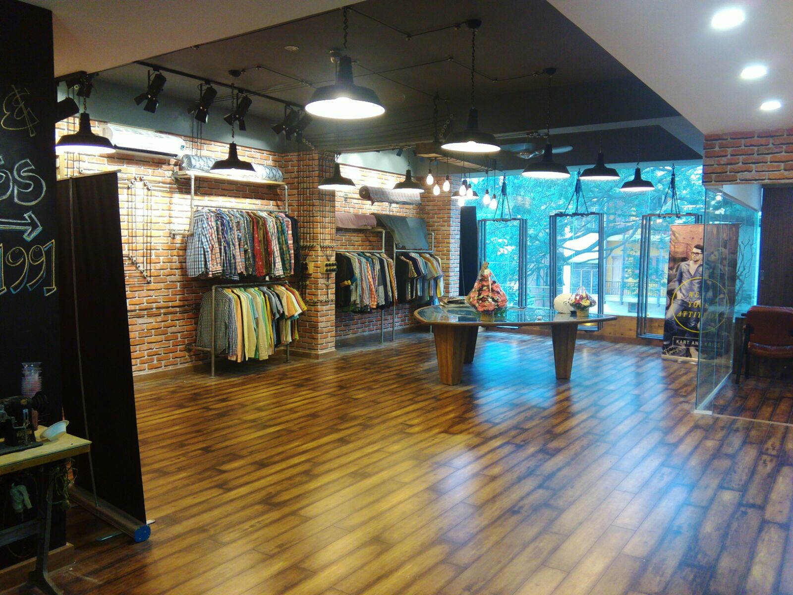 Kart & Kriss 品牌店-40