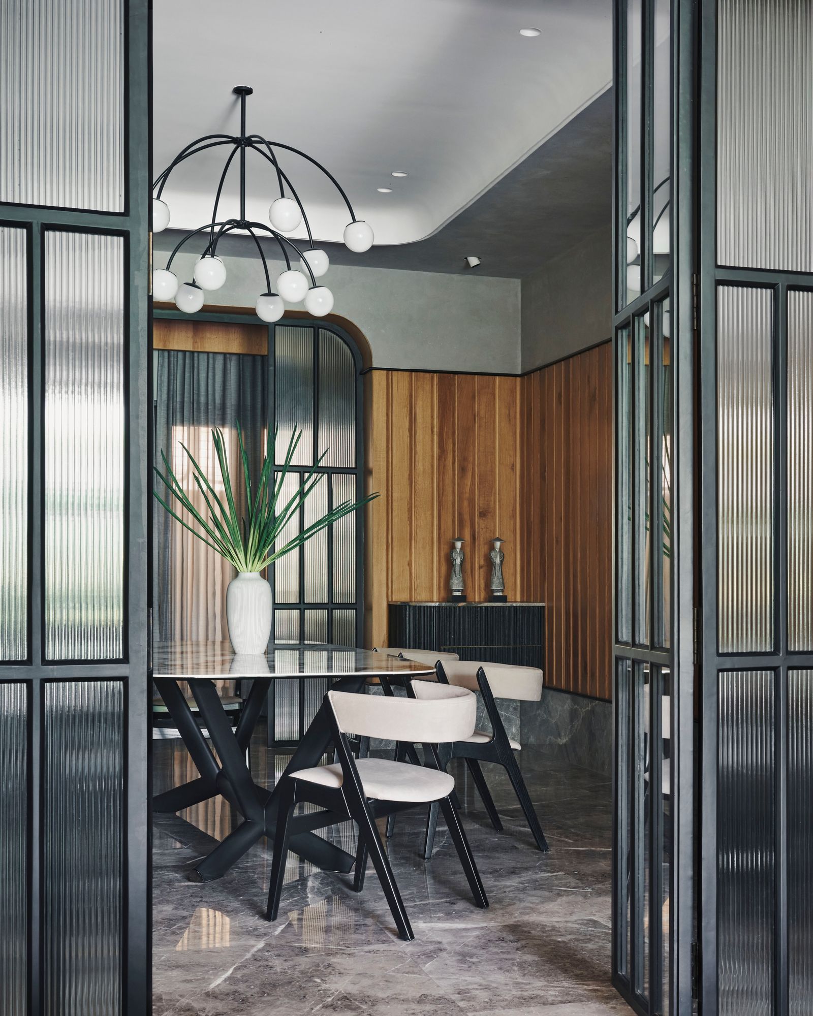 加尔各答一座装饰艺术风格平房的当代改造丨印度加尔各答丨Spaces and Design的Pooja Bihani-17