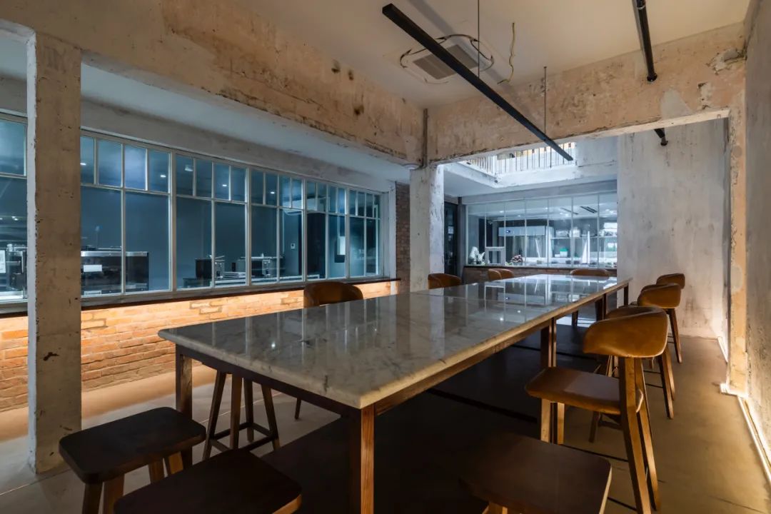 越南西贡可持续建筑咖啡店丨T3 Architects-15