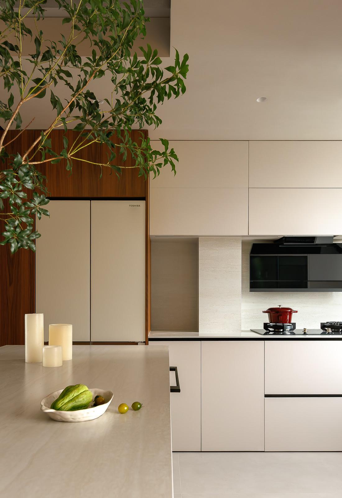 极简遇中古,描摹出优雅沉静的家-49