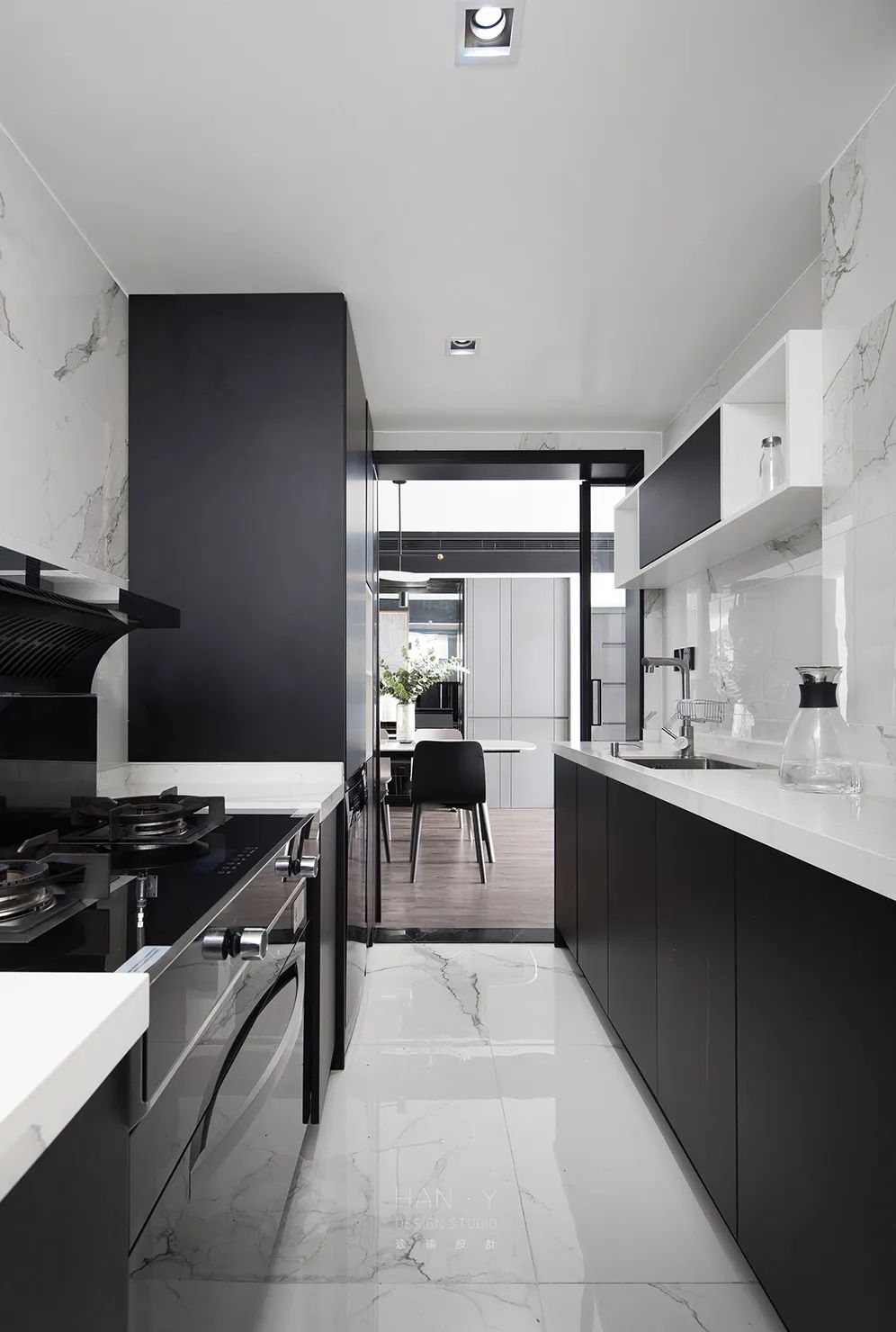 高级黑灰木元素，打造 100 平简约温馨家-35