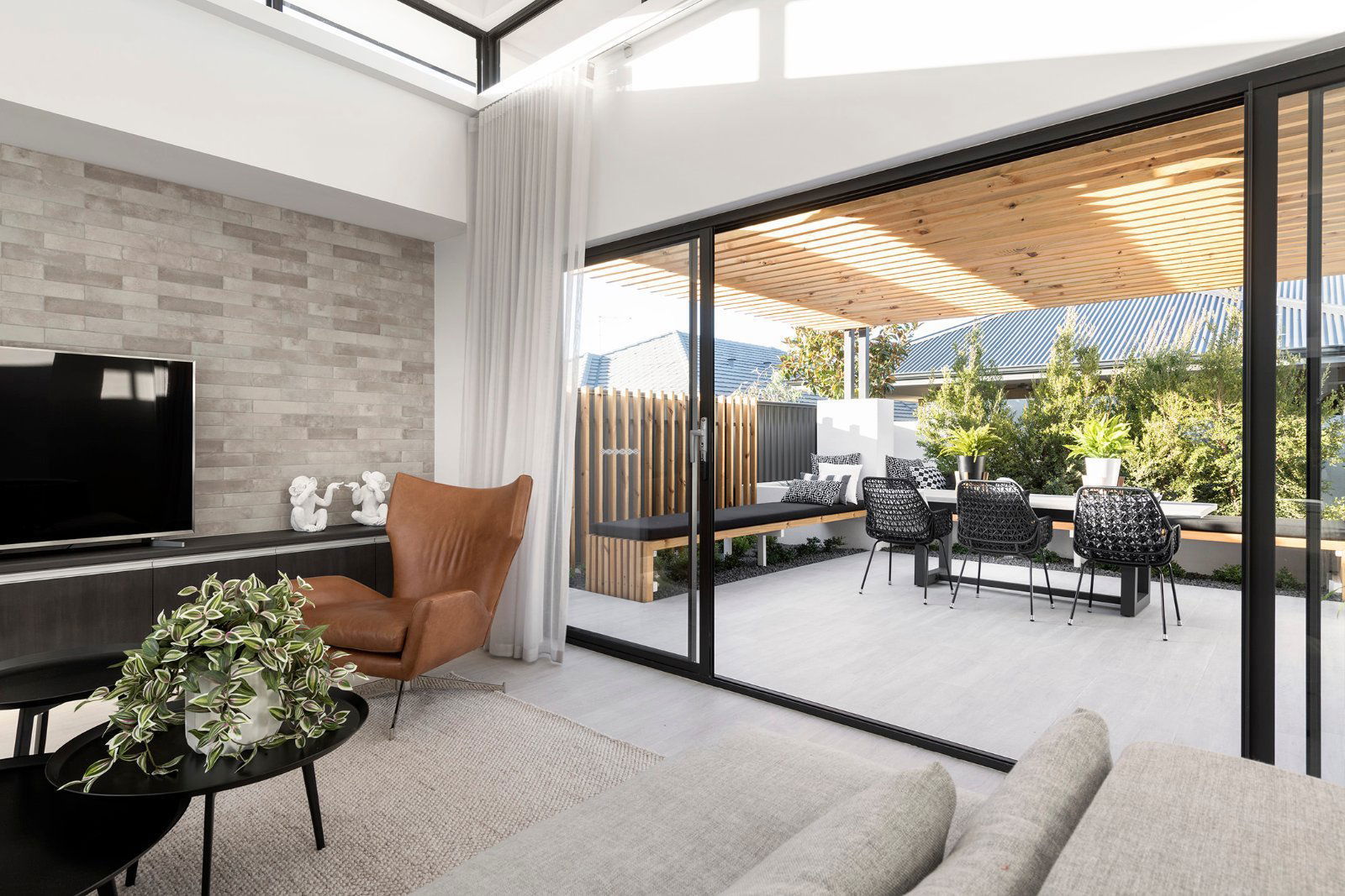 Ningaloo | Contemporary - 3 Bedroom 2 Bathroom Single Design by Plunkett Homes-5