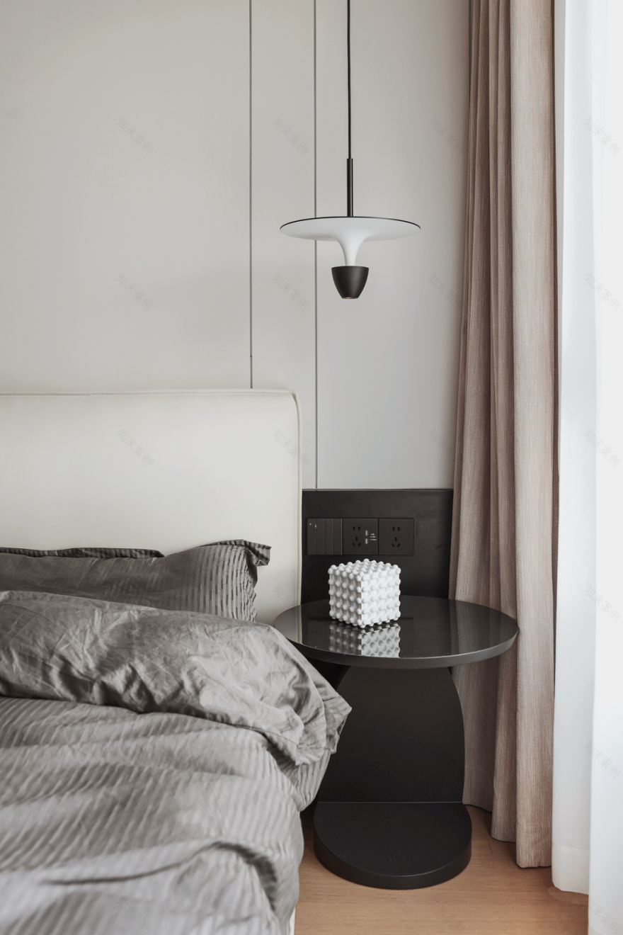 黑白灰现代简约家居空间设计丨二间半设计事务所-39