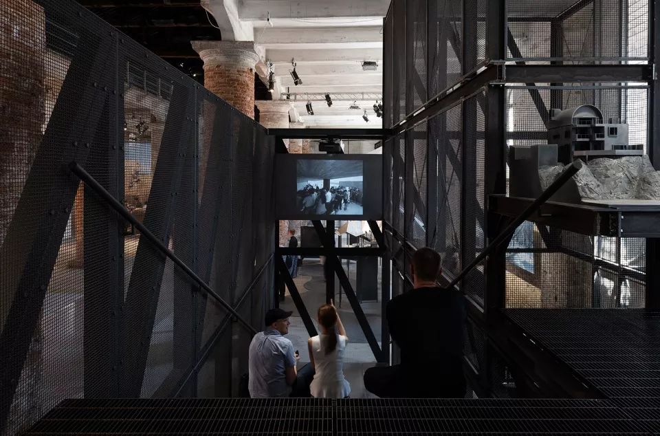 威尼斯双年展上的“连接容器” | 海边图书馆空间装置解读-1