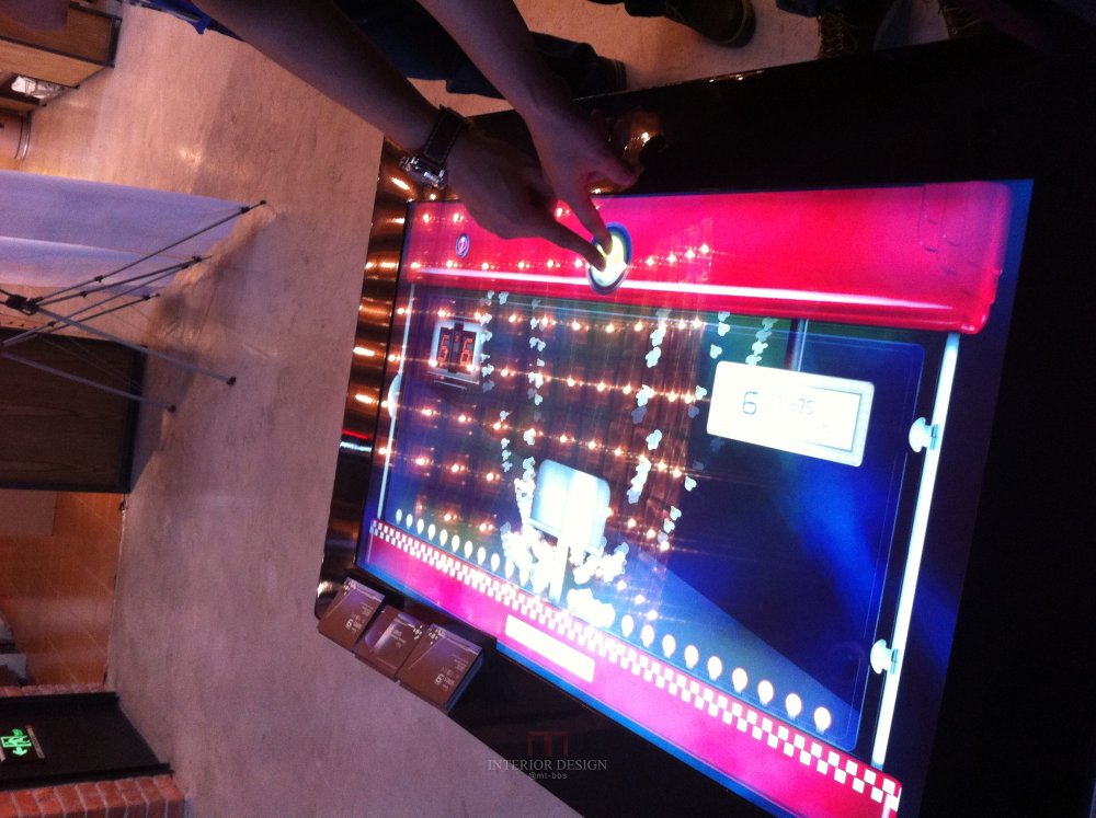 北京 CGV 将台路店港式影院设计风-28