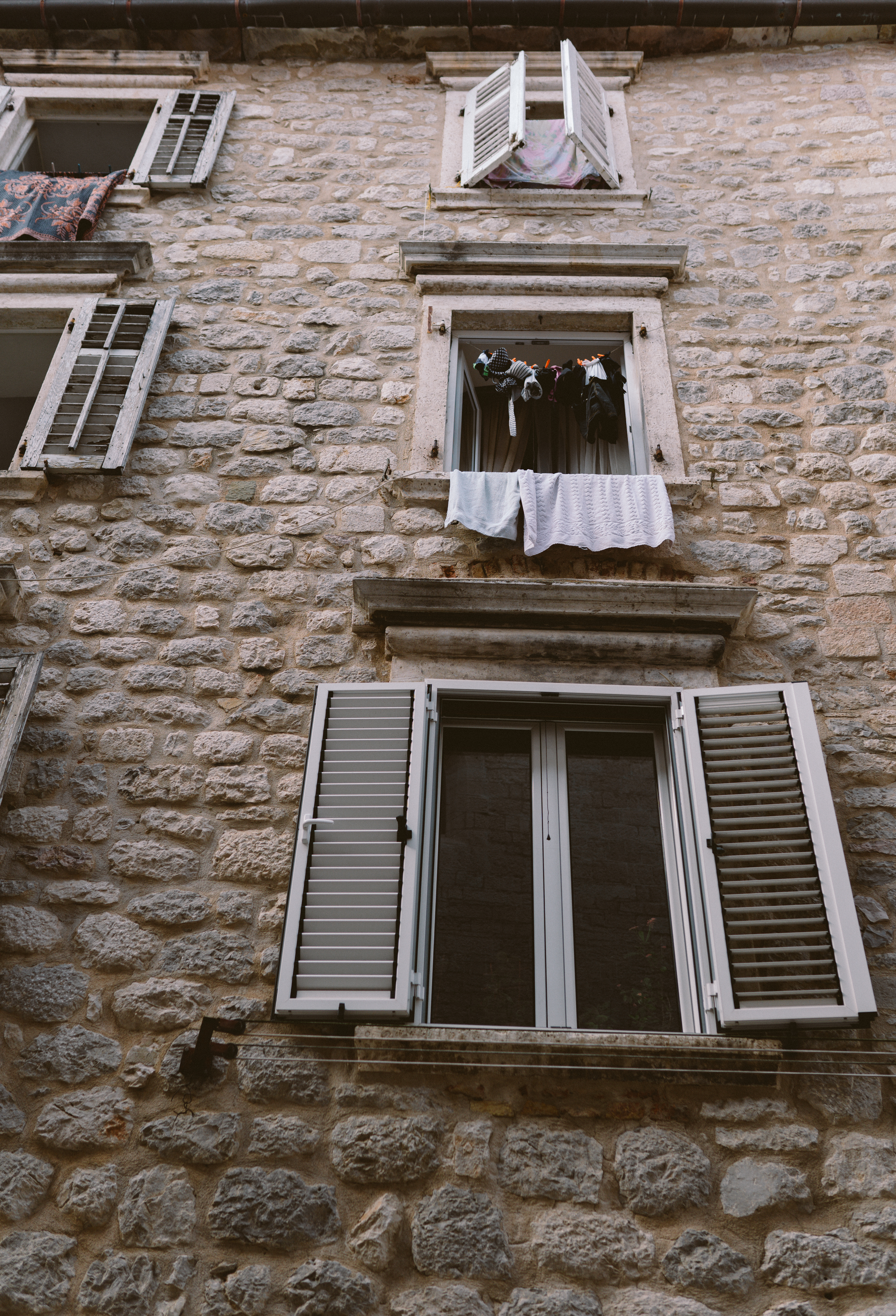 STREET PHOTOS IN MONTENEGRO-10