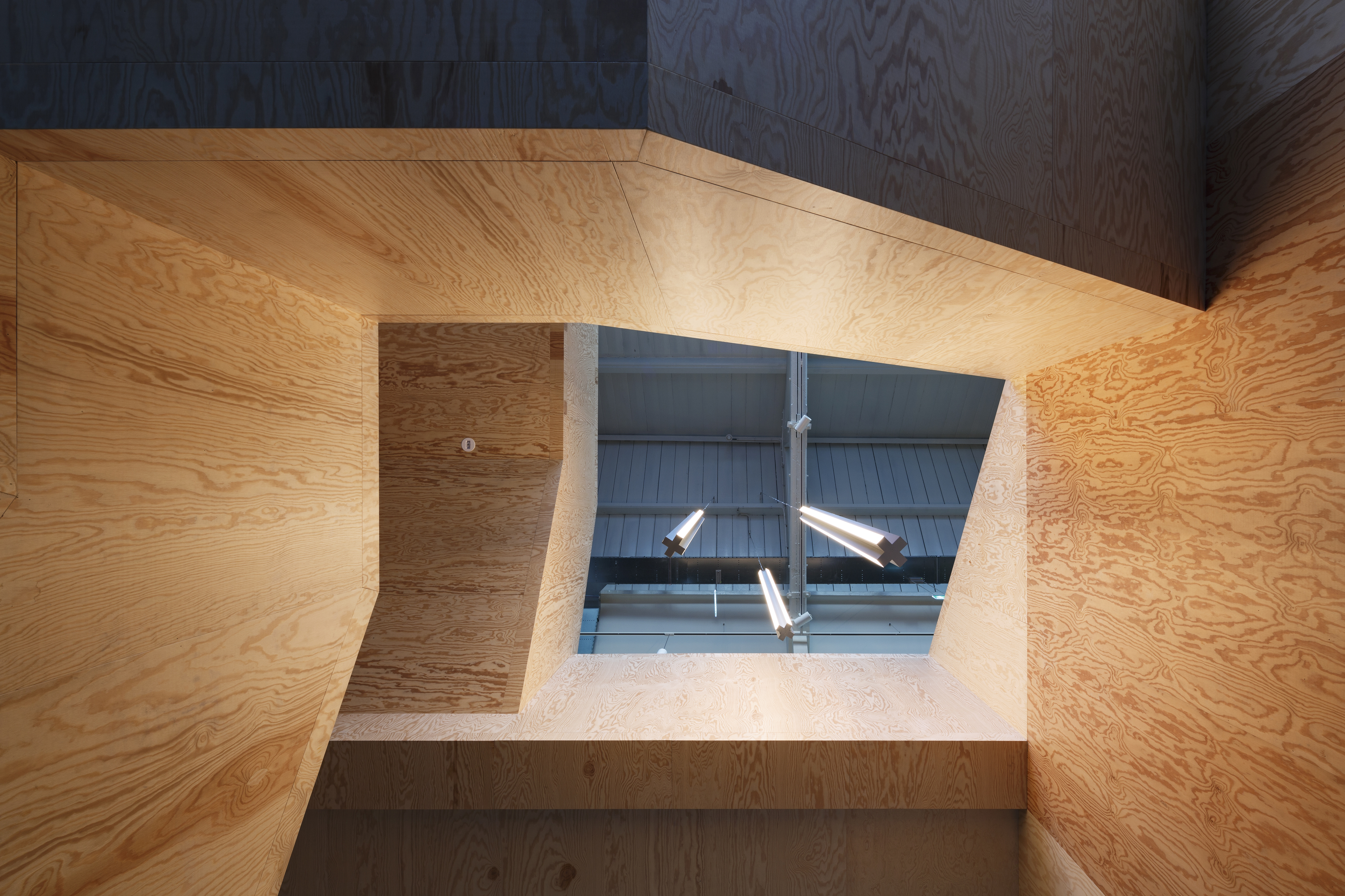 历史与未来交融的办公空间——Upfield 办公室“阁楼”-17