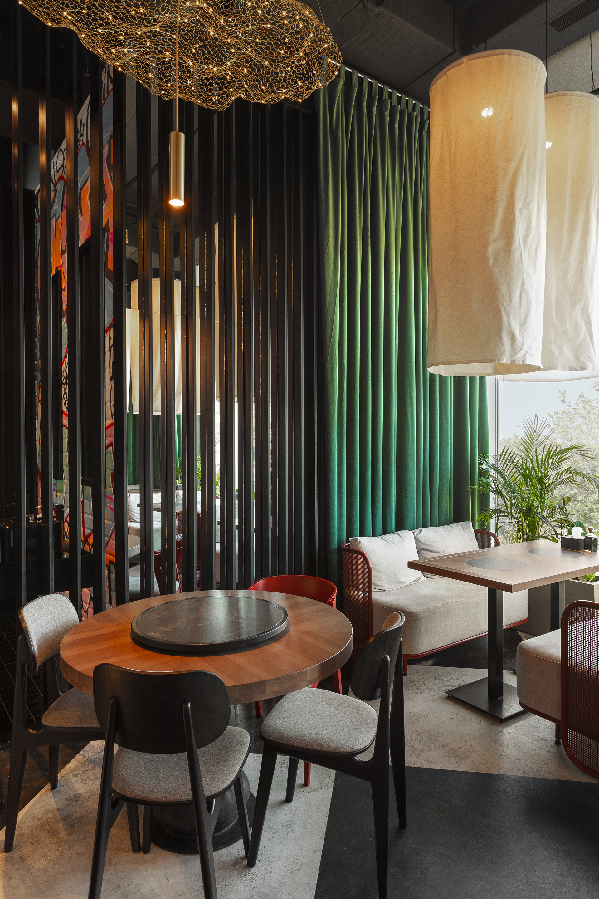 CHIN CHIN 12 & SEXY FISH 餐厅设计丨乌克兰敖德萨-12