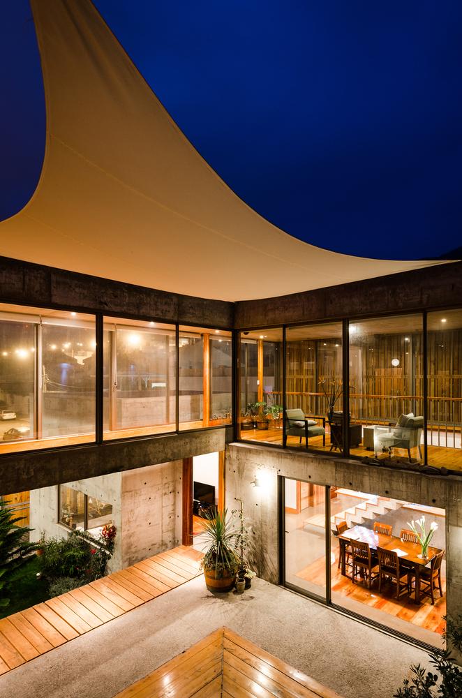 智利 Jardines del Sur 别墅 | 公共与私密空间的完美交融-14