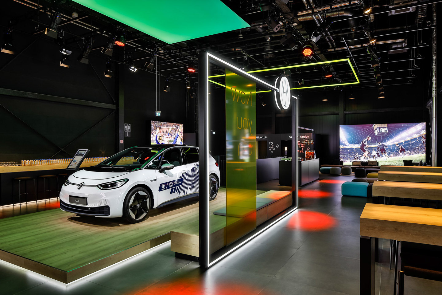 OSHKOSH CHINA FIRE BOOTH DESIGN CONCEPT-13