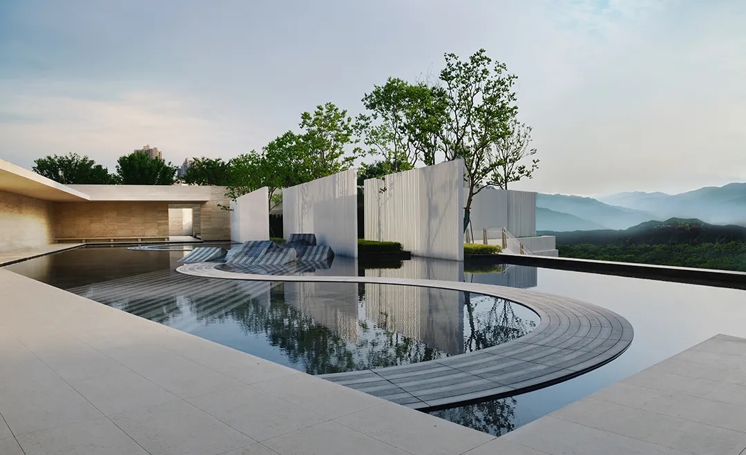 重庆融创壹号院·壹方艺术馆丨中国重庆丨aoe事建组,以和设计&英拓景观,IDMatrix矩阵纵横-6