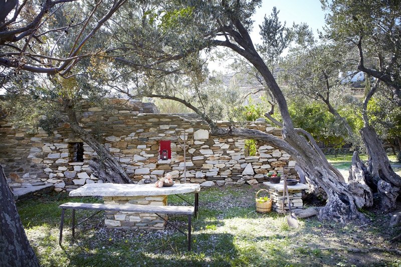 Red 3 beach houses Tinos Stones-Walls-4