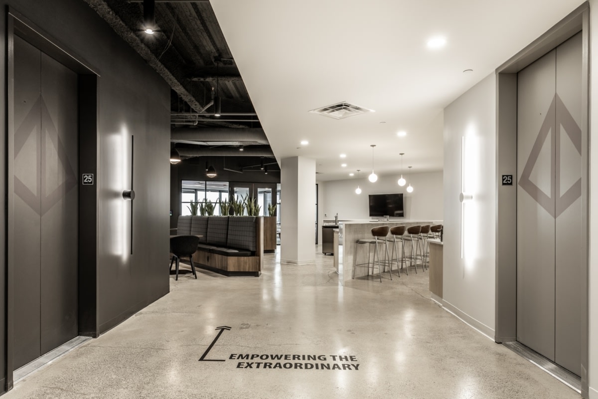 融合品牌特色的 Prolific 办公室设计丨美国印第安纳波利斯丨Parallel Design Group-14