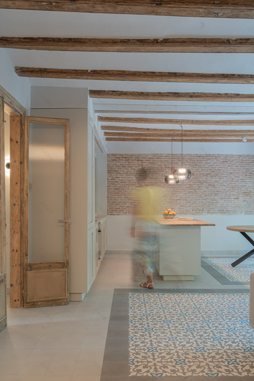 巴塞罗那兰布拉大道公寓室内设计与照明项目丨西班牙巴塞罗那-0