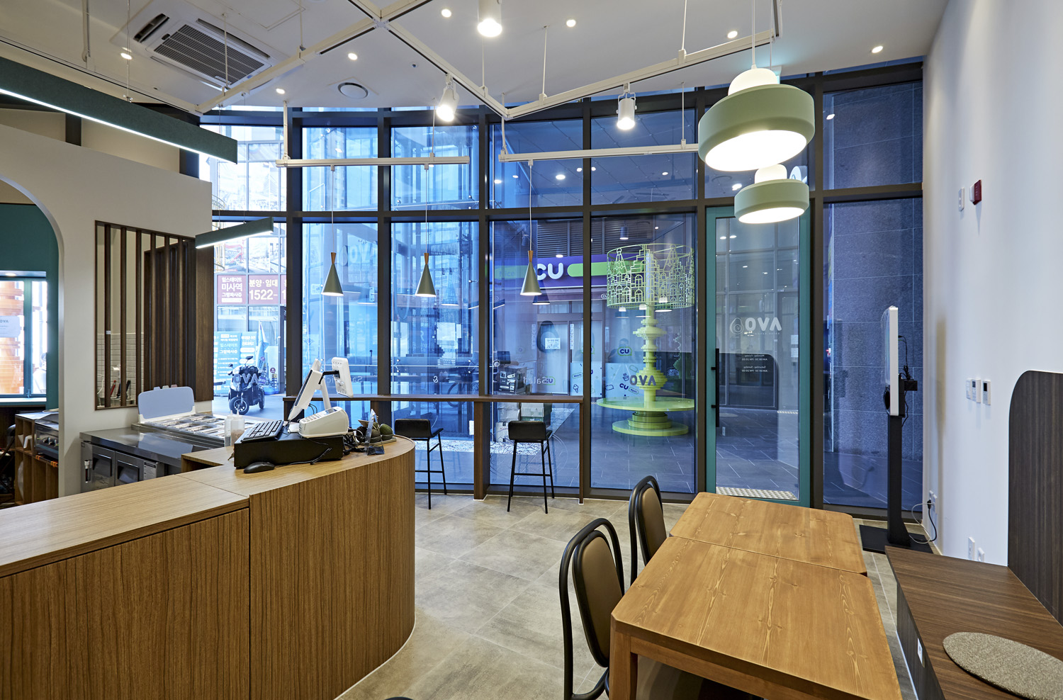 极简风尚，AVO 打造 9 平米美食空间-6