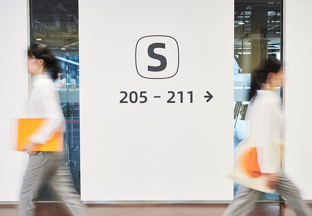 阿里巴巴访客中心导视设计-23