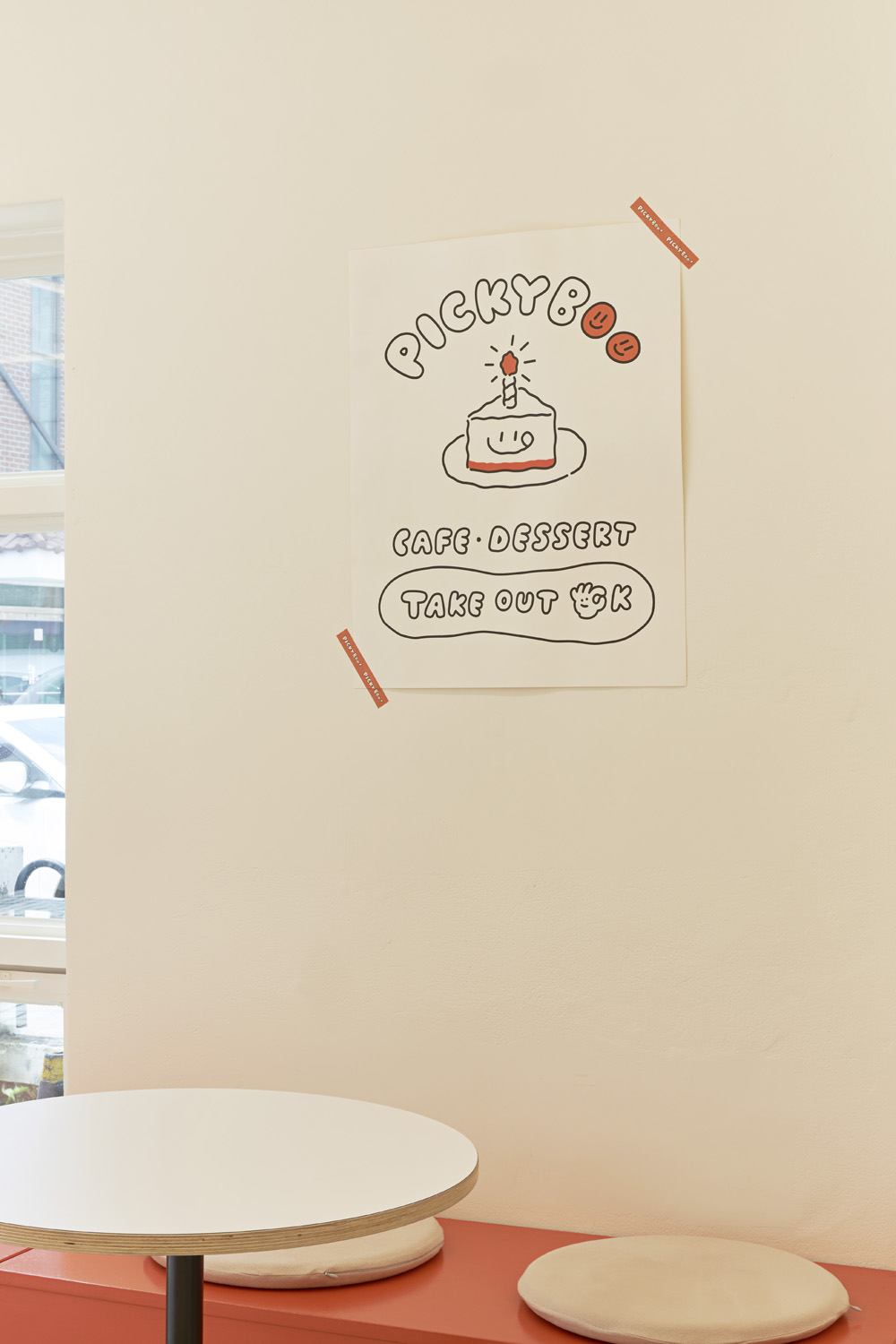 11 坪可爱红色甜品店的温馨室内设计-12