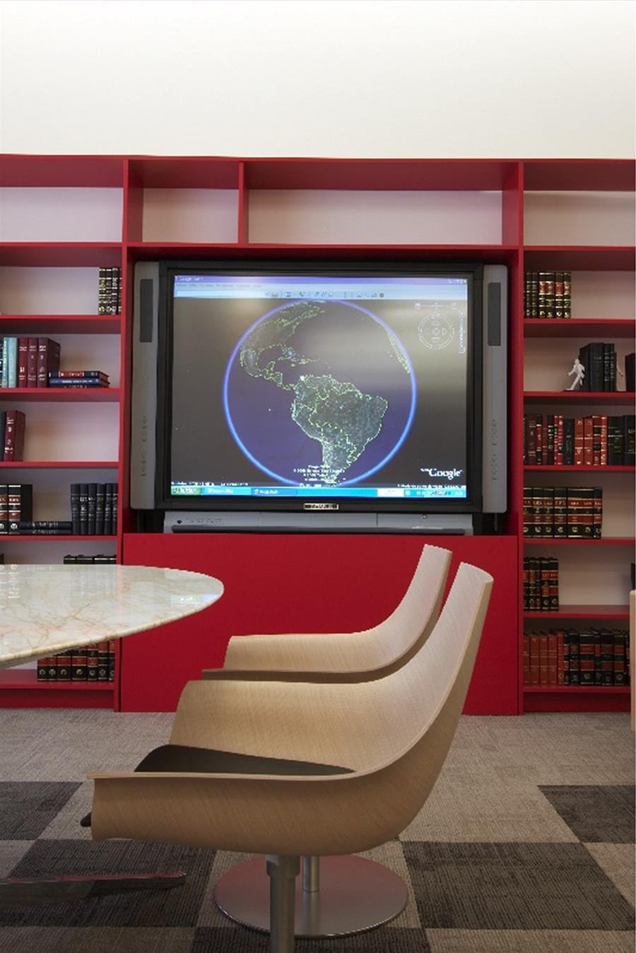 巴西律师事务所的木质魅力设计-6