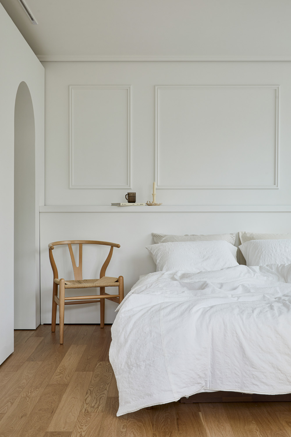 13 坪租赁工作室的极简白色风格设计-14