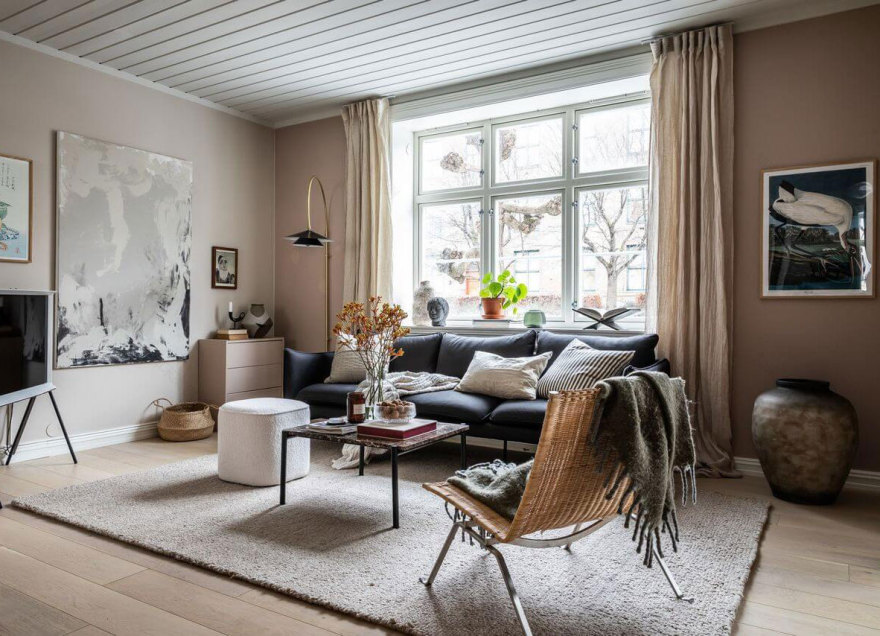 挪威温馨咖啡色公寓设计-1