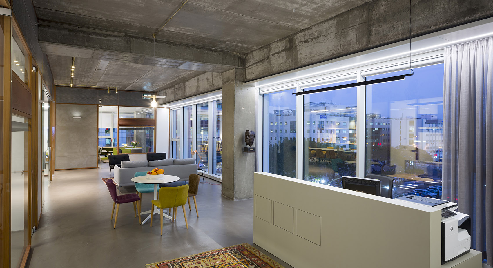 Lautman基金办公室，以色列特拉维夫 / Raphael Cohen 和 Zach Ronen-31