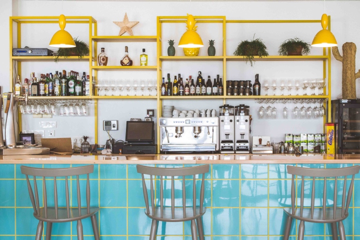 西班牙"绿色咖喱"餐厅,明亮温馨的素食空间-18