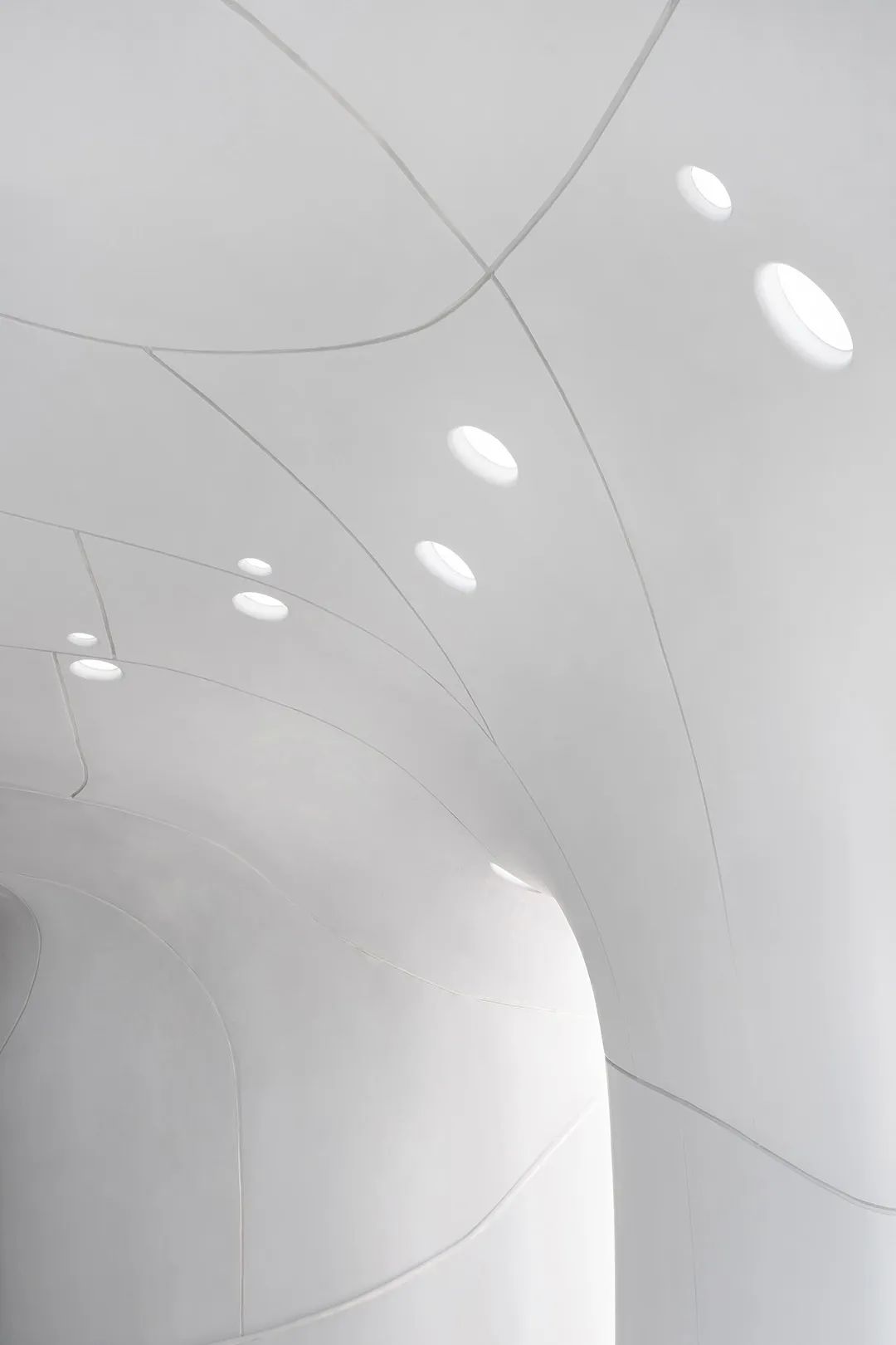 深圳榕江云玺营销中心 | 洞穴设计融入自然之美-35