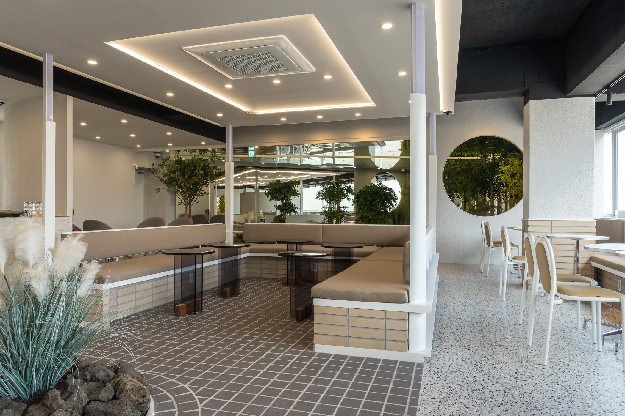 70 平现代简约咖啡厅，点睛之笔的室内设计-2