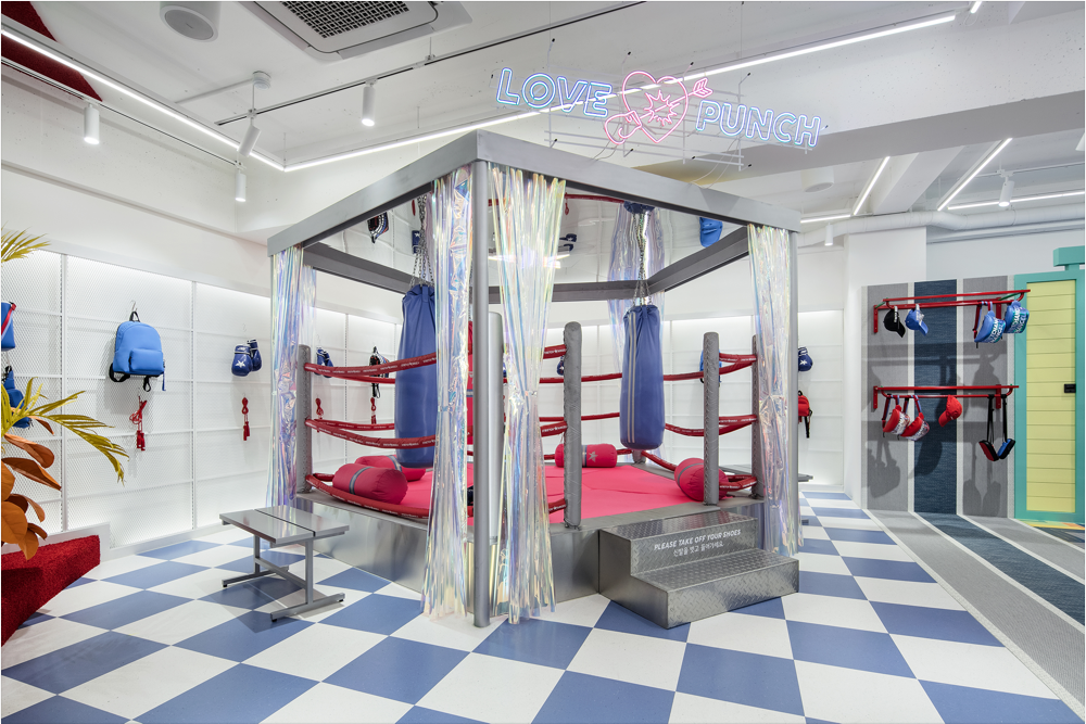 首尔 Stretch Angels 旗舰店，空中旅行主题的零售空间设计-18