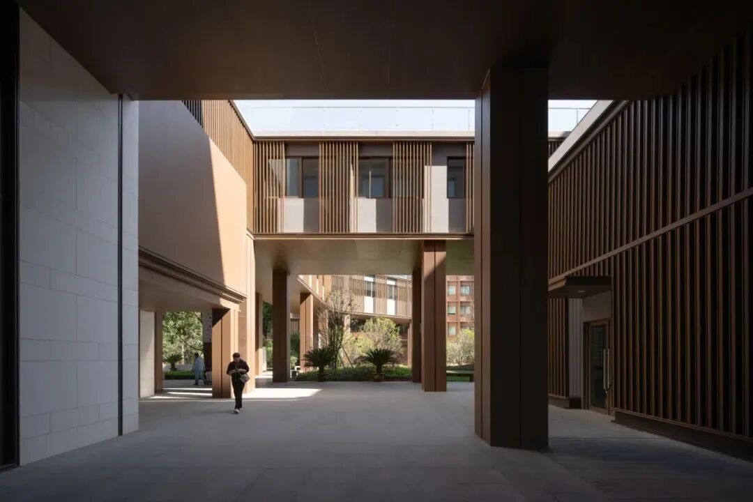 【AT】浙大院作品丨山水志趣融于市井——绍兴市中医院改扩建工程-38