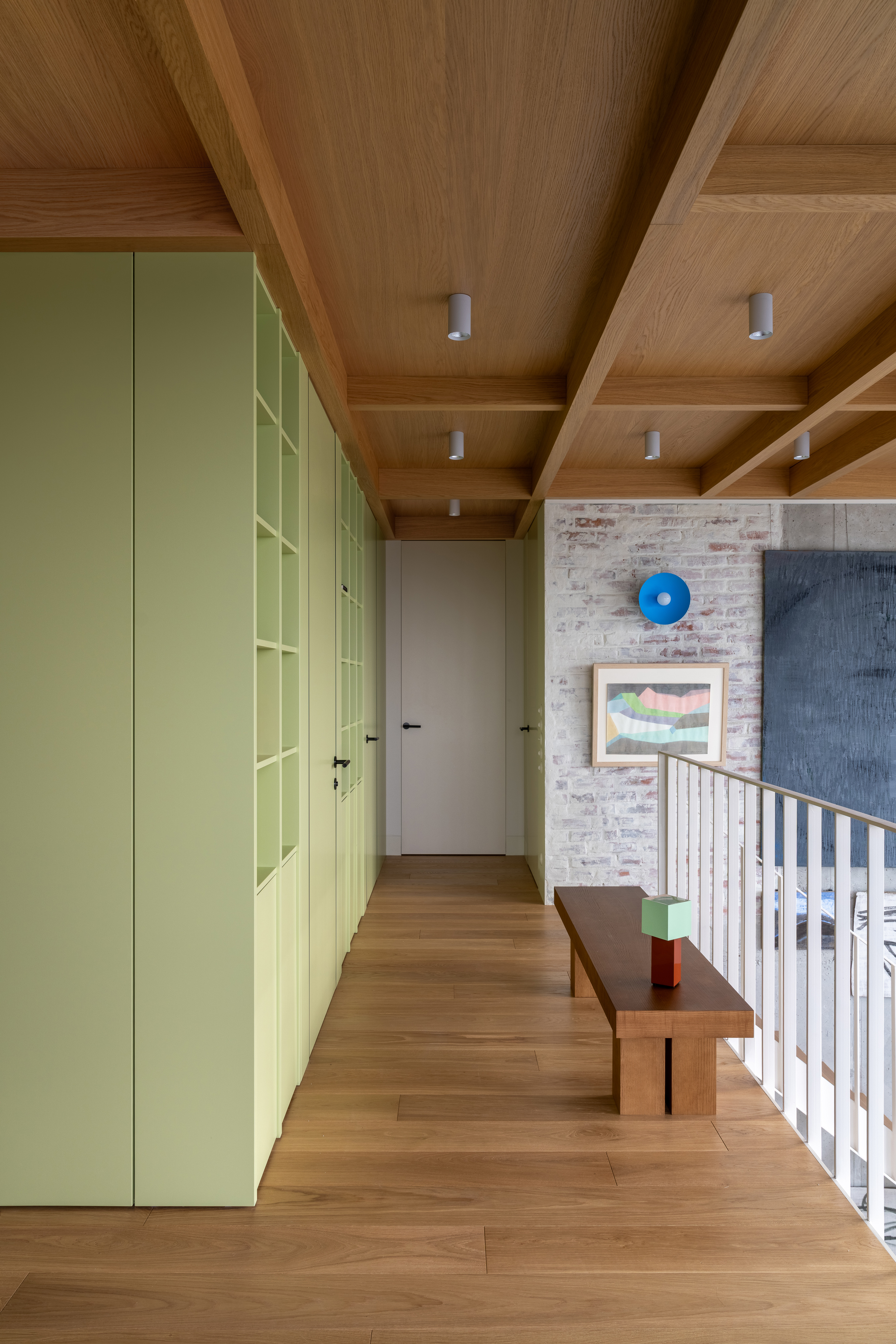 VSLKVSKA | A two-story apartment design-73