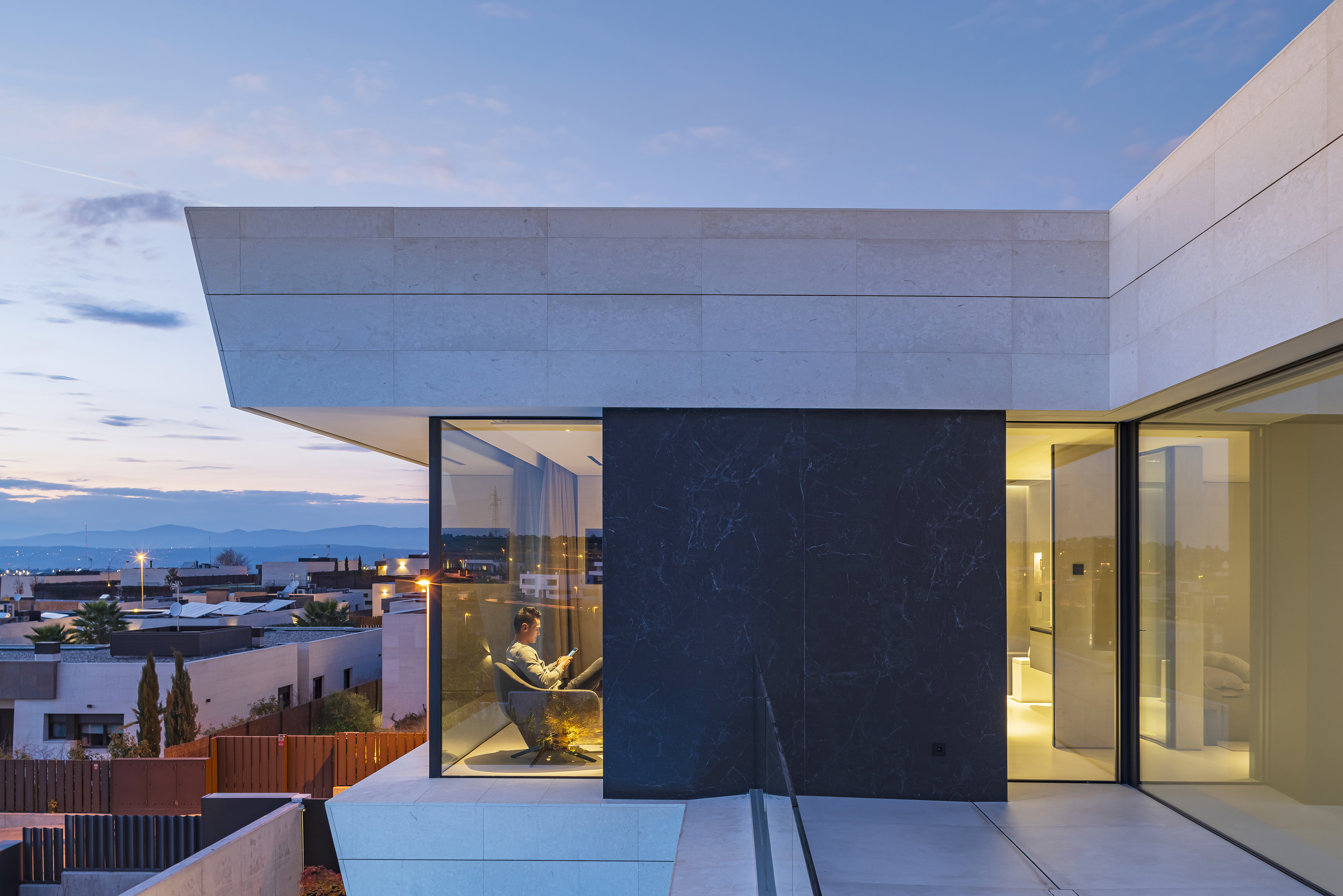 Residencial para Materia-82