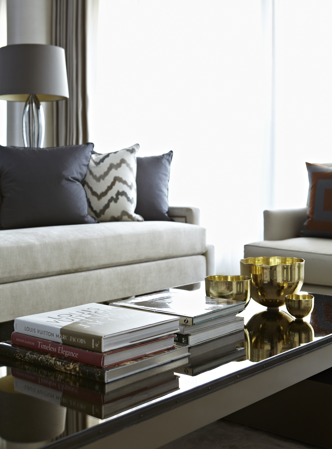 TH现代奢华时尚样板房室内装饰设计图片资料软装设计意向方案素材-2-18