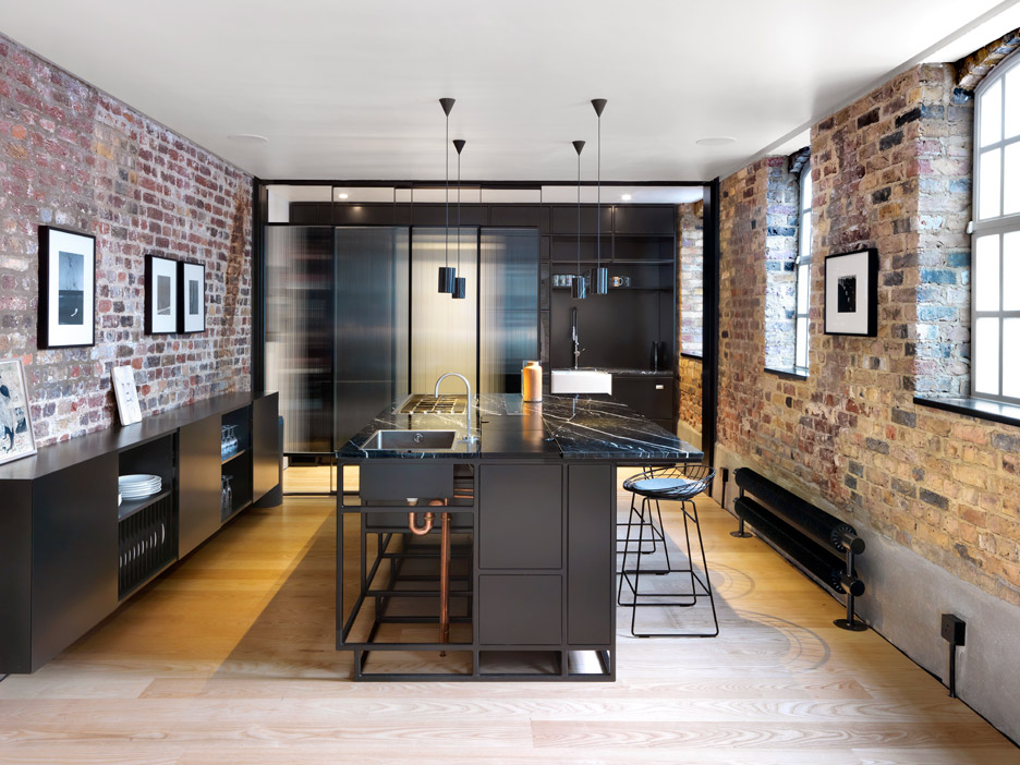 伦敦艺术策展人家居画廊一体化设计-12