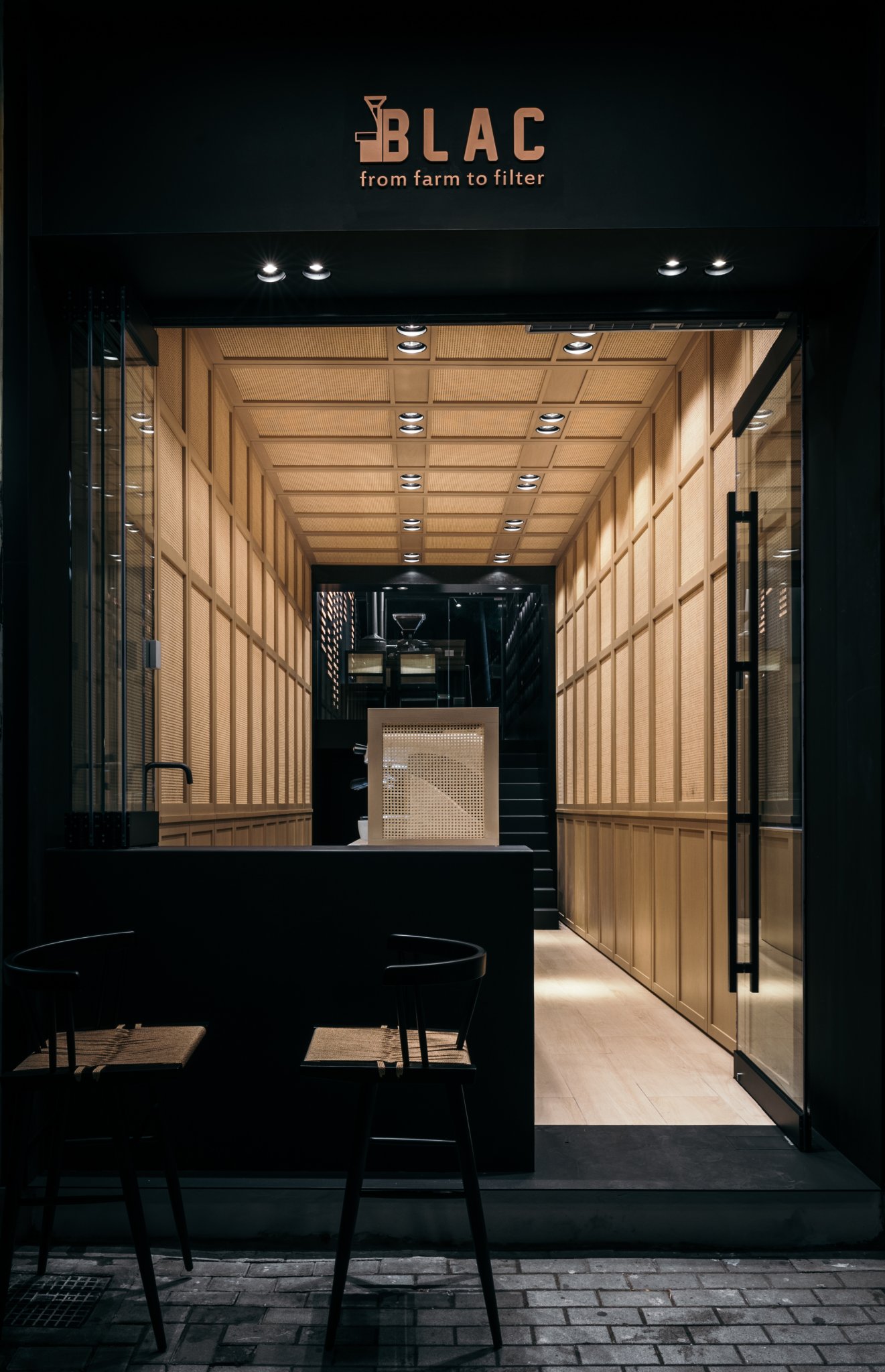 黑色处理，品尝室丨Yiannis Pouspourikas Design Studio-13