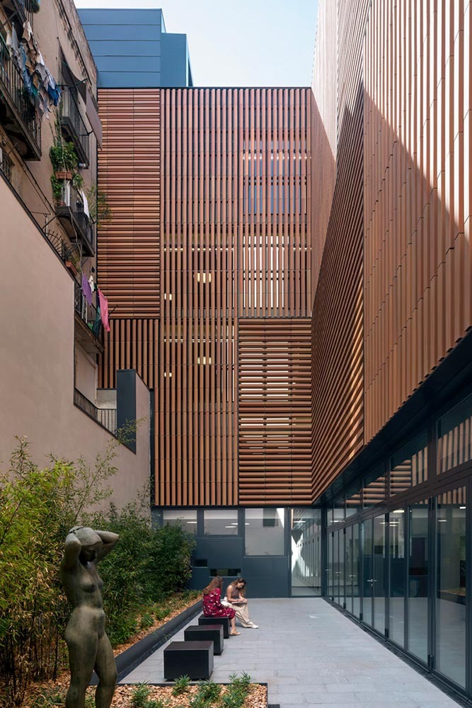 Escuela Massana, Centro de Arte y Diseño - Estudio Carme Pinós-8