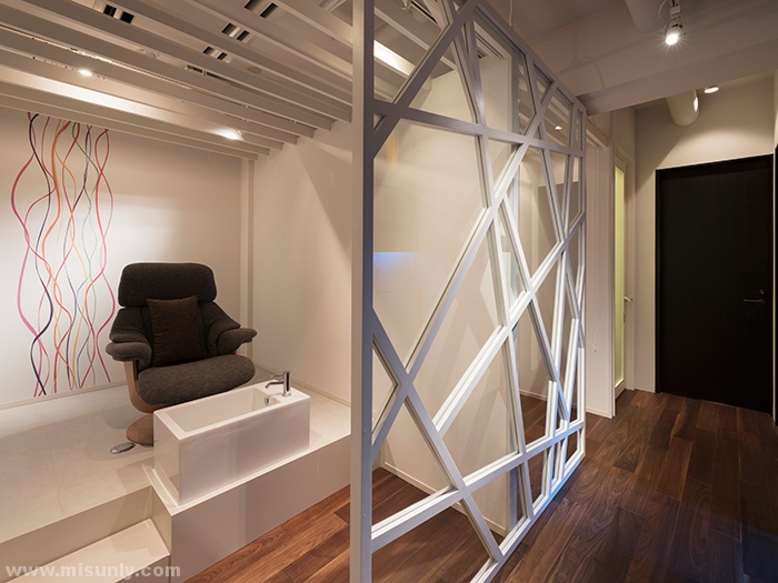 spa还可以这样搞- 日本人完全搞不懂 - 米尚丽零售设计网 MISUNLY- 美好品牌店铺空间发现者-1