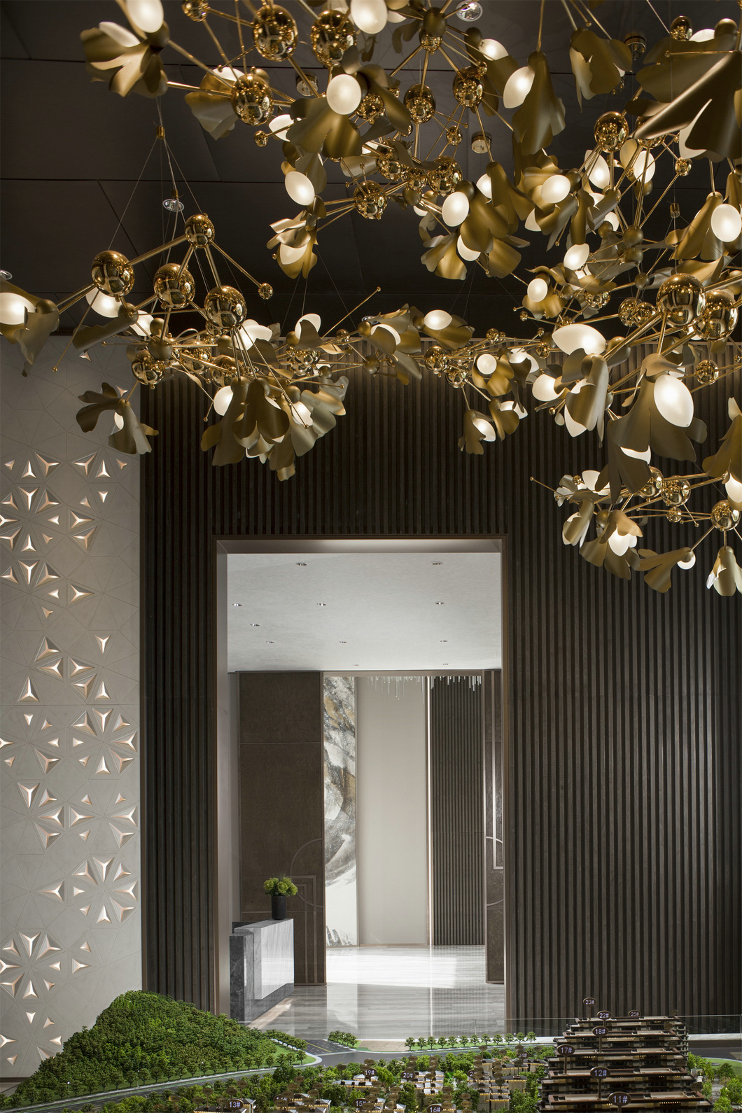 纳沃设计丨济南龙湖景粼原著售楼处-7