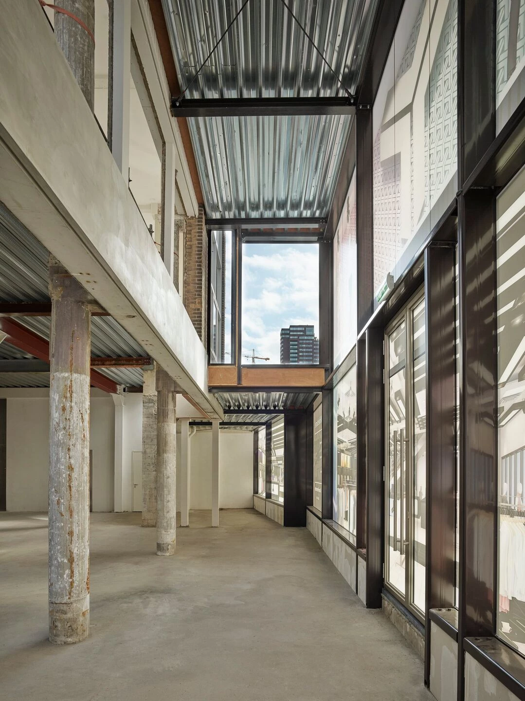 荷兰 Rotterdam 市中心的循环建筑传奇丨荷兰鹿特丹丨Rijnboutt-17