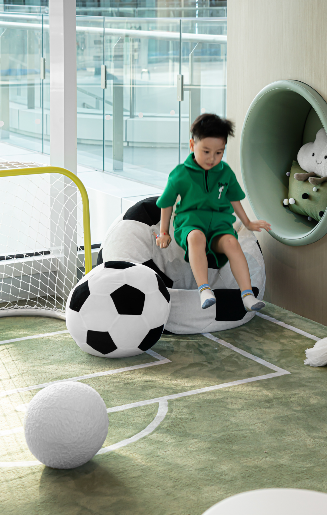 大连西安路蔚来中心丨中国大连丨元禾大千(软装),MOC DESIGN(硬装)-42