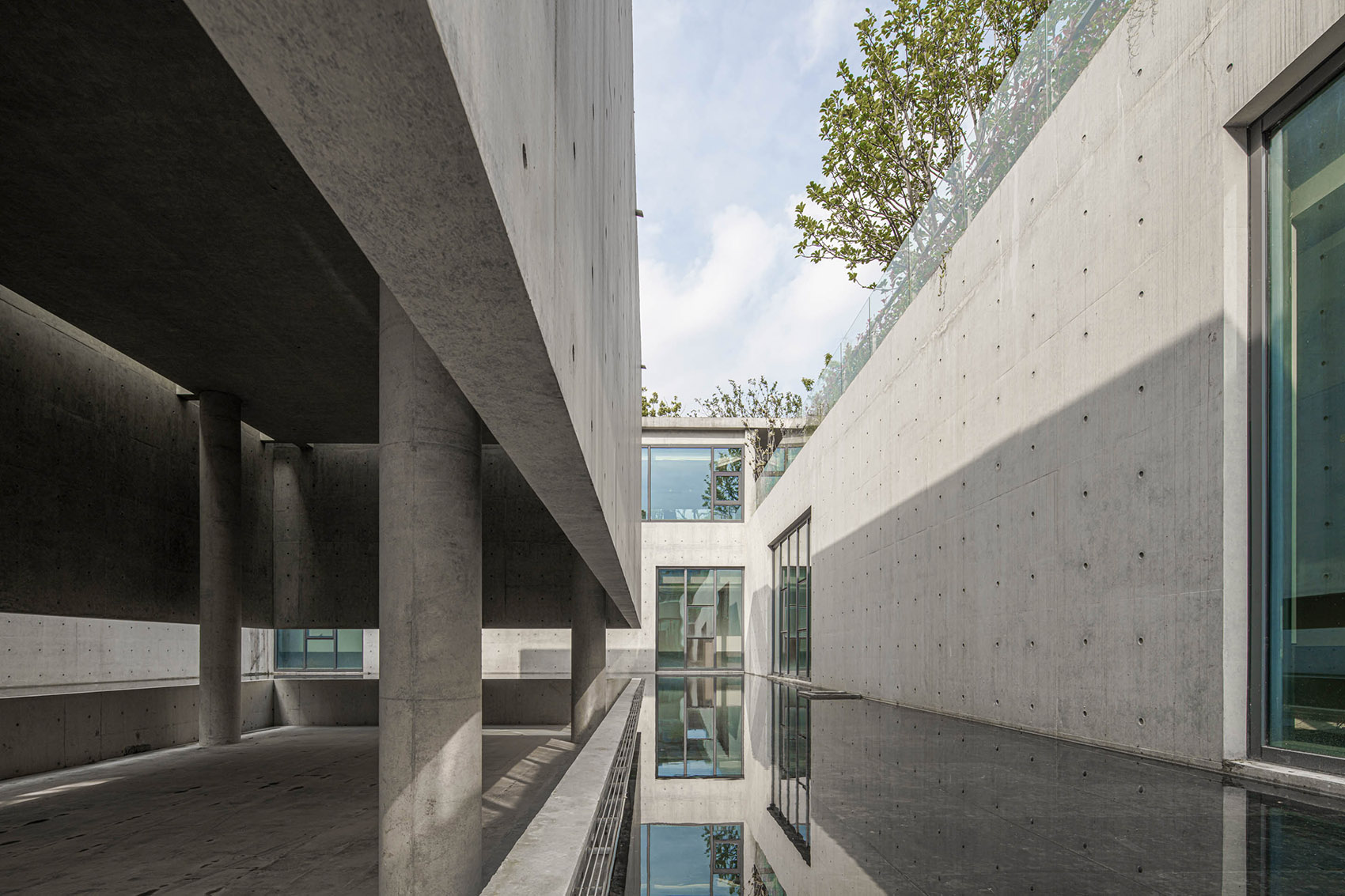 南京丰盛五季凯悦臻选酒店丨中国南京丨BUZZ庄子玉工作室-52