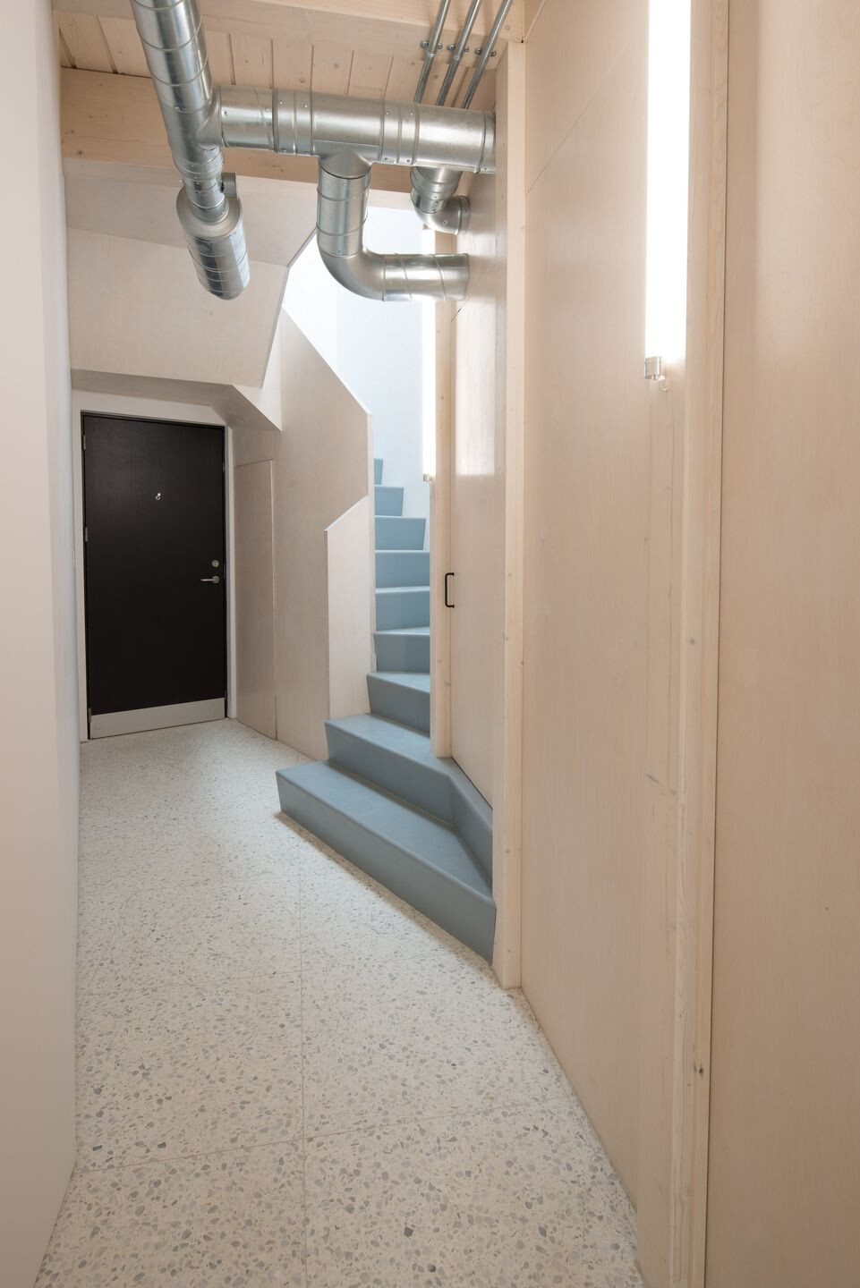 伦敦独特三角形住宅 | Studio BAM! 的简约实用设计-25