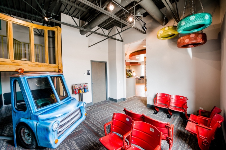 Camp Smile 儿童口腔医院设计-13