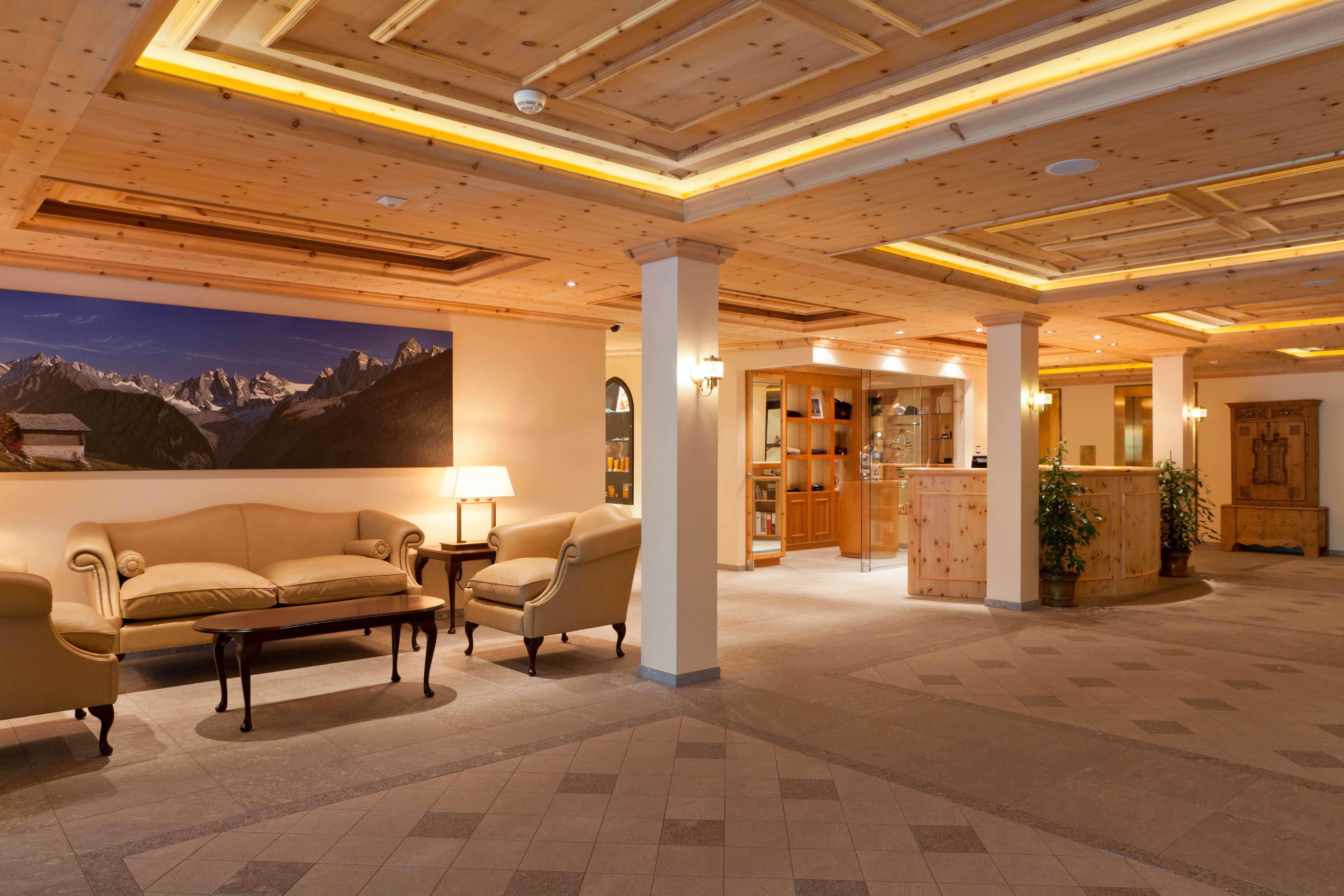 瑞士圣莫里茨巴特鲁特皇宫酒店-20