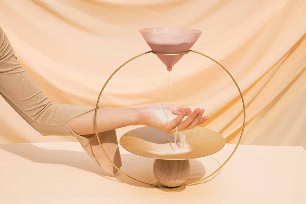 身心平衡的仪式 | Sara Ricciardi + Simone Piva 为 Made in Edit 设计“Ora”系列-9